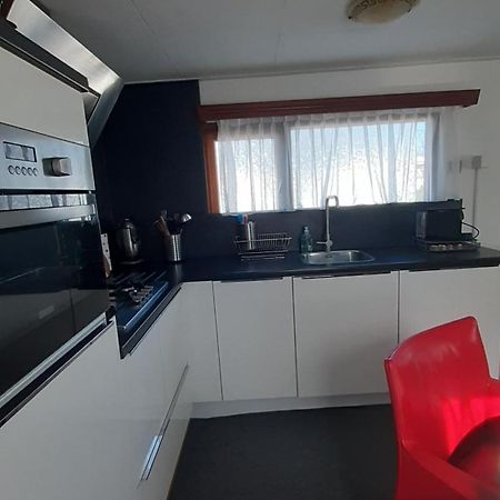kittys Chalet Modern en toch knus Warmond Buitenkant foto